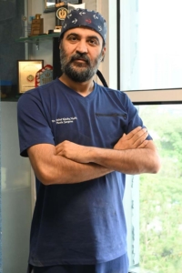Dr. Abdul Khaliq performing male breast reduction